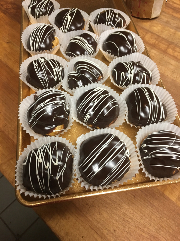 Unique Bakery in Montrose, CA