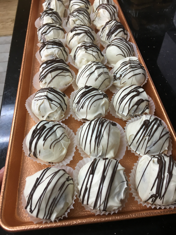Unique Bakery in Montrose, CA