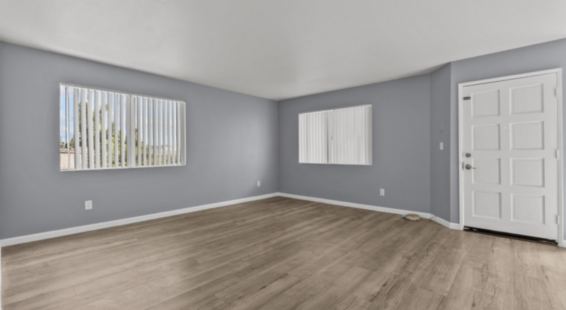  Apartment for Lease in Holywood, CA