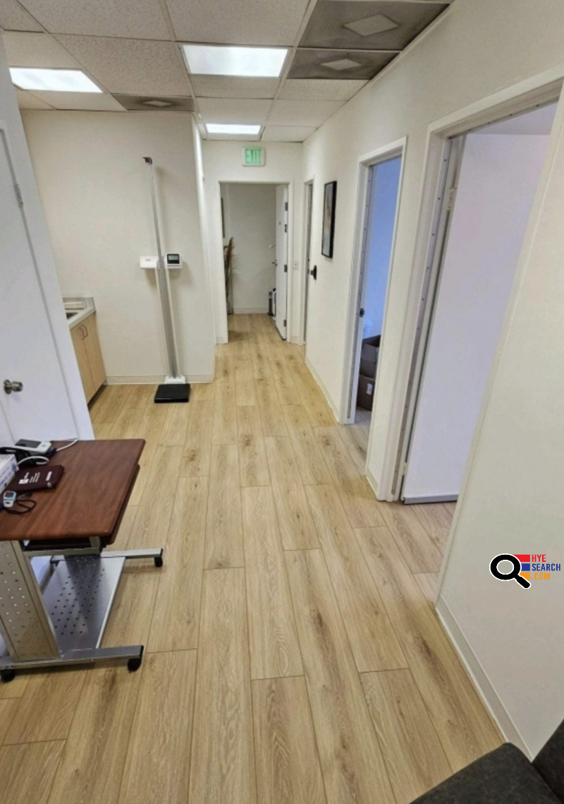 Office Space for Rent,  3 rooms + Private Bathroom in  Burbank, CA