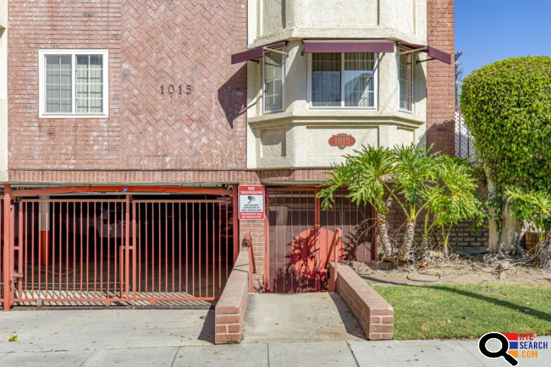Apartment for Rent in Burbank, CA