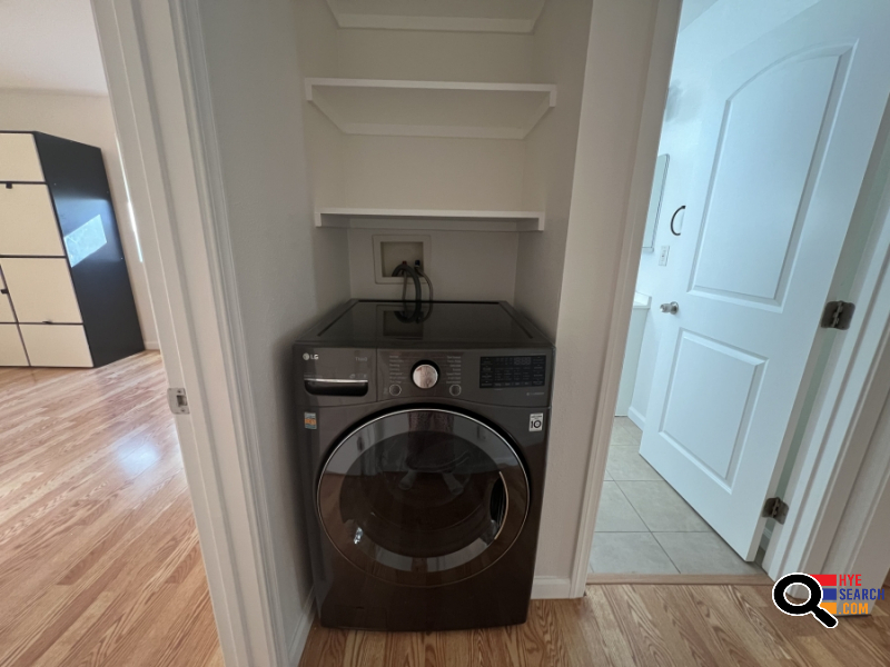 Backhouse for Rent in North Hollywood, CA