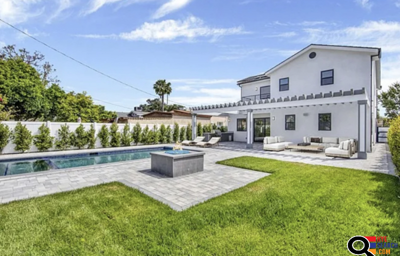  House for Sale in Burbank, CA