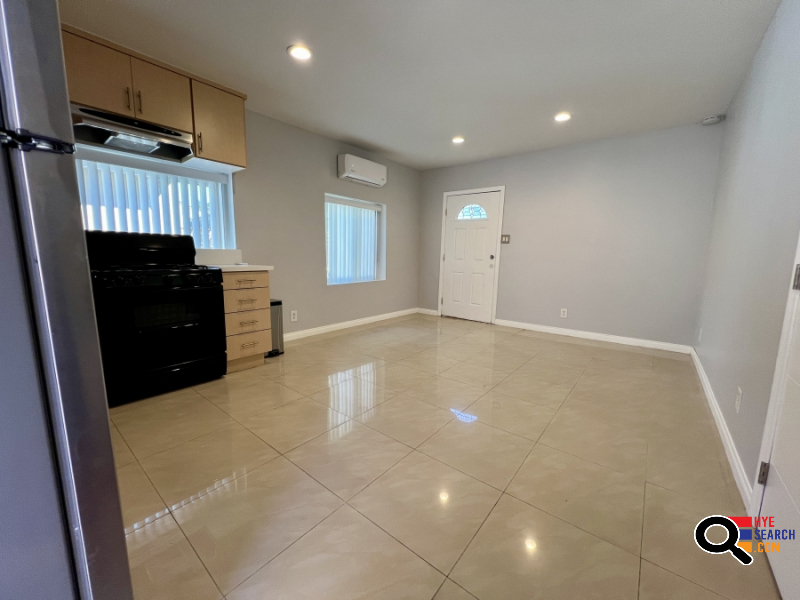 House for Rent in Panorama City, CA