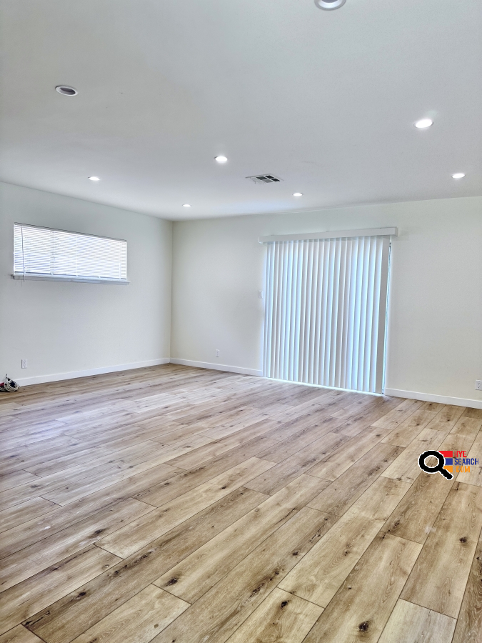 House for Rent in Panorama City, CA