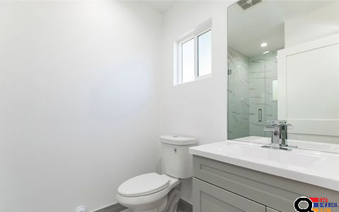 House for Rent in Van Nuys, CA