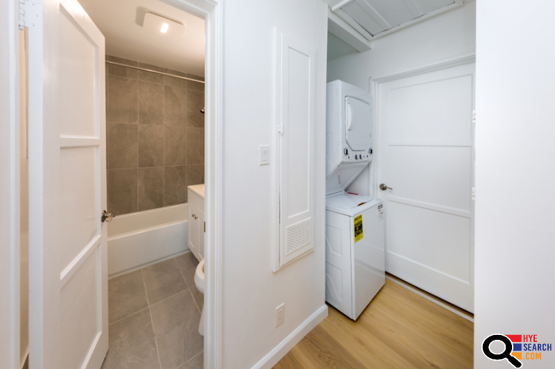  Unit for Rent in Van Nuys, CA