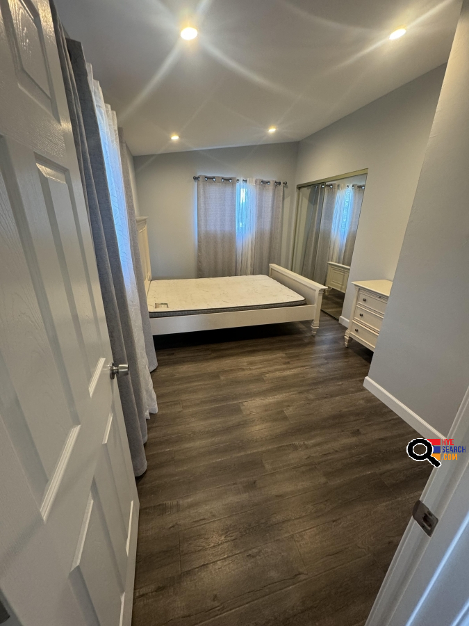  House for Rent in Van Nuys, CA
