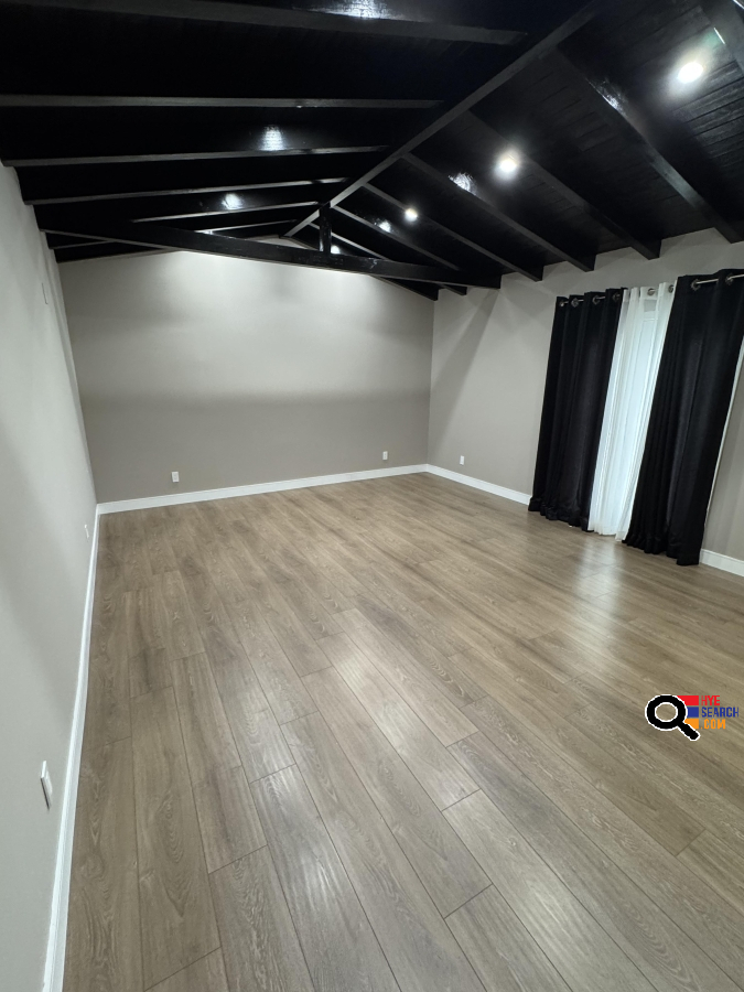 Home for Rent in Northridge, CA