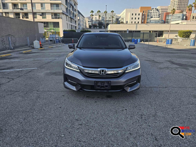 2017 Honda Accord Hybrid, Clean Title, 172000 miles for sale in Los Angeles, CA