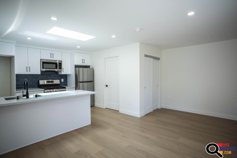  Brand New Studio for Rent with Laundry Inside in Winnetka, CA