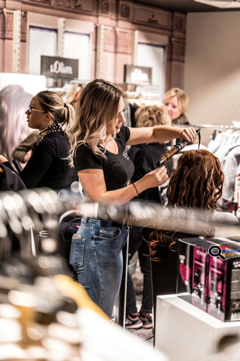 Hairdresser with 20 years of experience in Glendale, CA