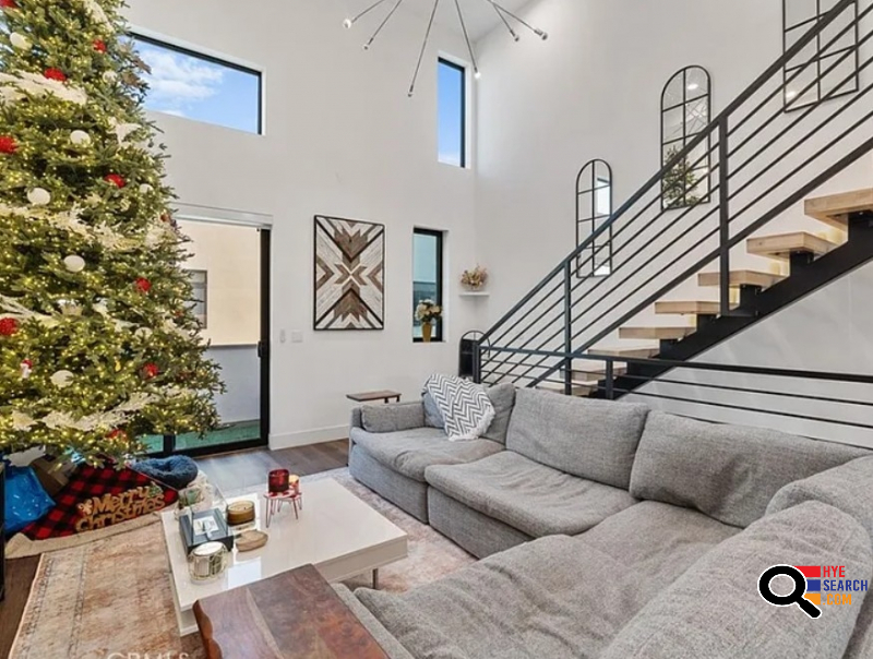 Home for Sale in North Hollywood, CA