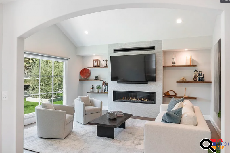 House for Sale in Burbank, CA