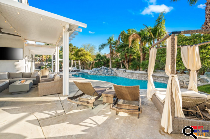  Luxurious Getaway PALM SPRINGS: Pool Theatre Activity Room in Palm Springs, CA