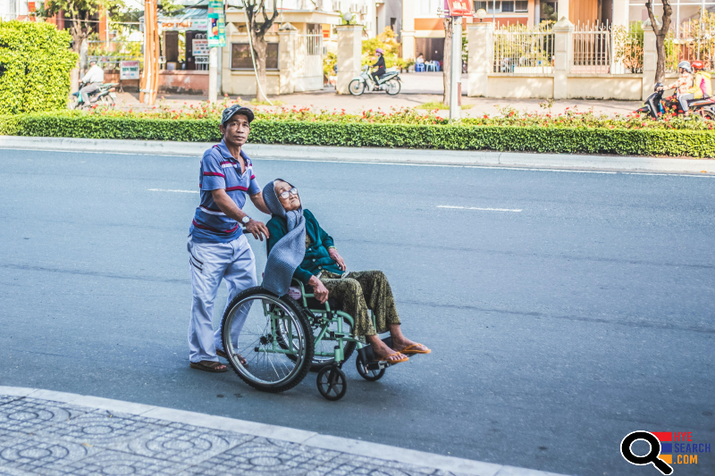 Live-in Caregiver Needed in Reseda, CA