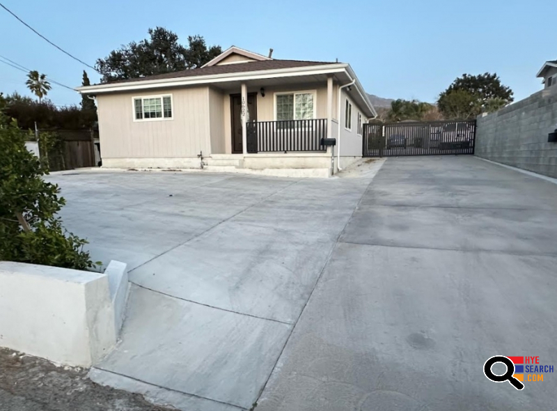  House for Rent in Sunland, CA