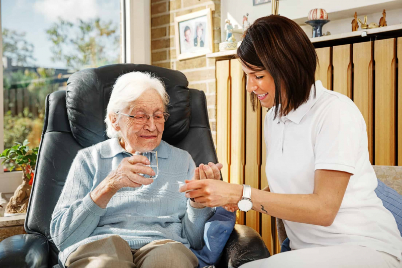 Live in Caregiver Needed in Glendale, CA