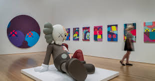 Sculptor, painter needed for art studio in Glendale, CA