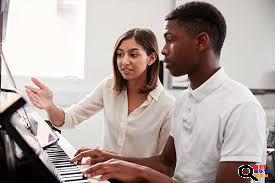 PIANO AND OTHER MUSIC INSTRUCTORS NEEDED IMMEDIATELY IN Burbank, CA