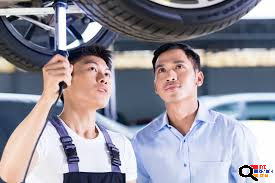 Auto Mechanic and Receptionist Needed in Tarzana, CA