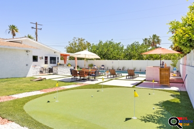 Palm Springs Deluxe Rental in Palm Springs, CA