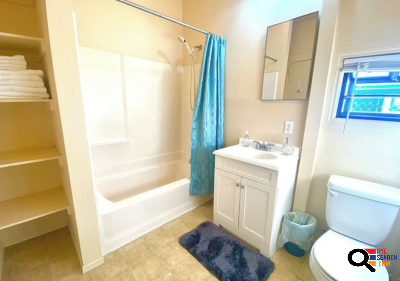  An Original Lake House for Rent in Lake Elsinore, CA