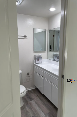  Townhouse for rent in Burbank, CA