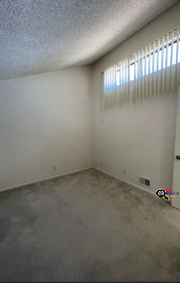  Townhouse for rent in Burbank, CA