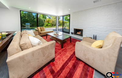 House for Rent in Woodland Hills, CA