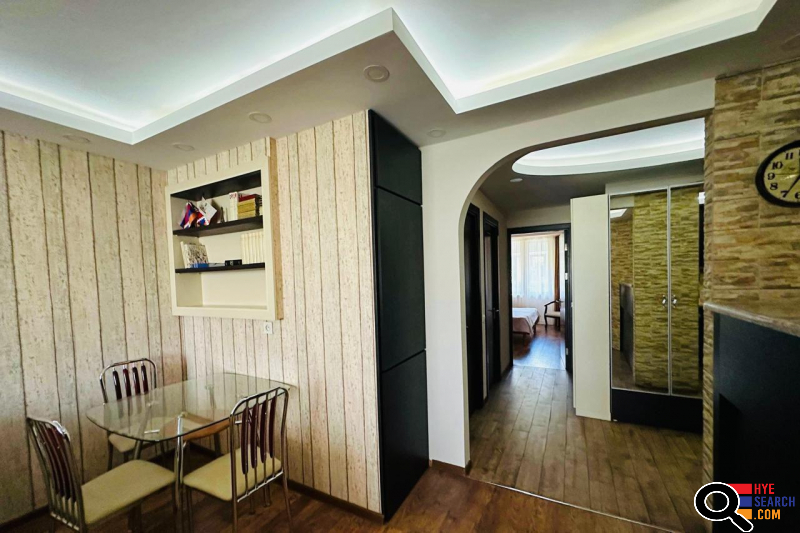 3-room apartment on Amiryan Street in the center, 69 sq.m., 3rd floor of 10, 2 bathrooms, major renovation