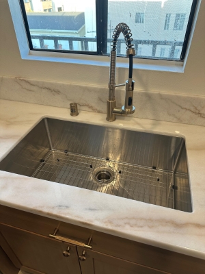 Fully Renovated Apartment for Rent in - Glendale, CA