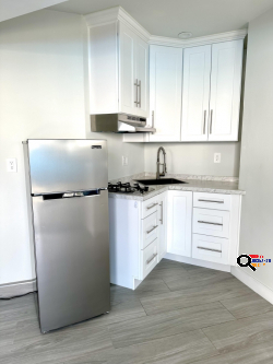Newly renovated 2BD apartment for rent in Sunland, CA